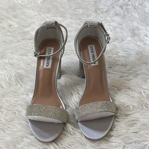 NEW STEVE MADDEN WOMEN’S CARRSON-R CRYSTAL Sandals size 10 M